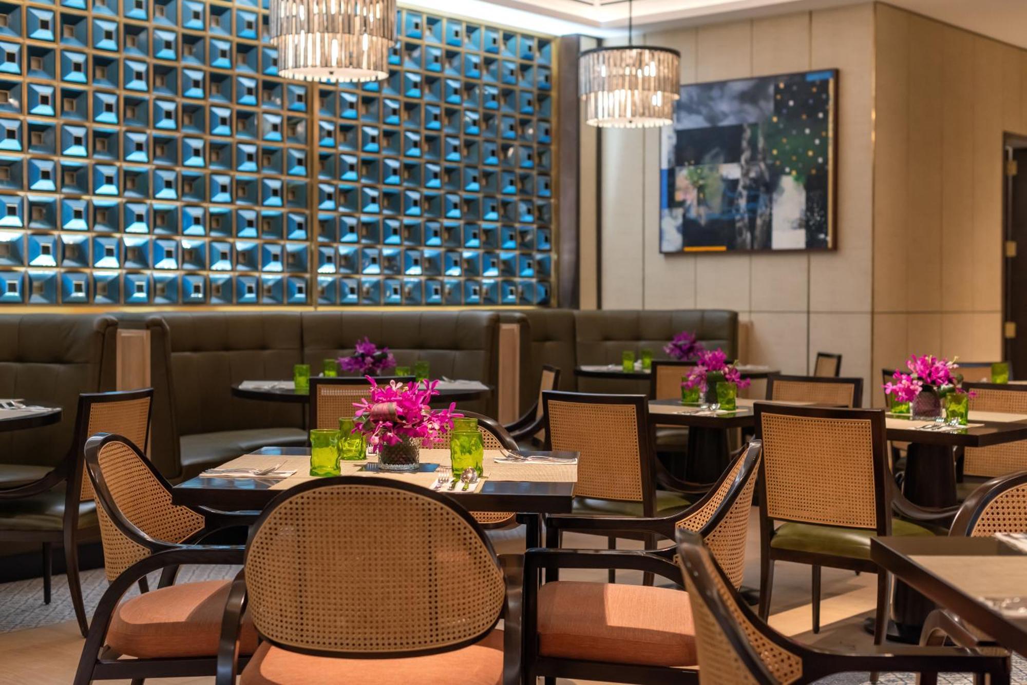 Solaire Resort North Кесон-Сити Экстерьер фото