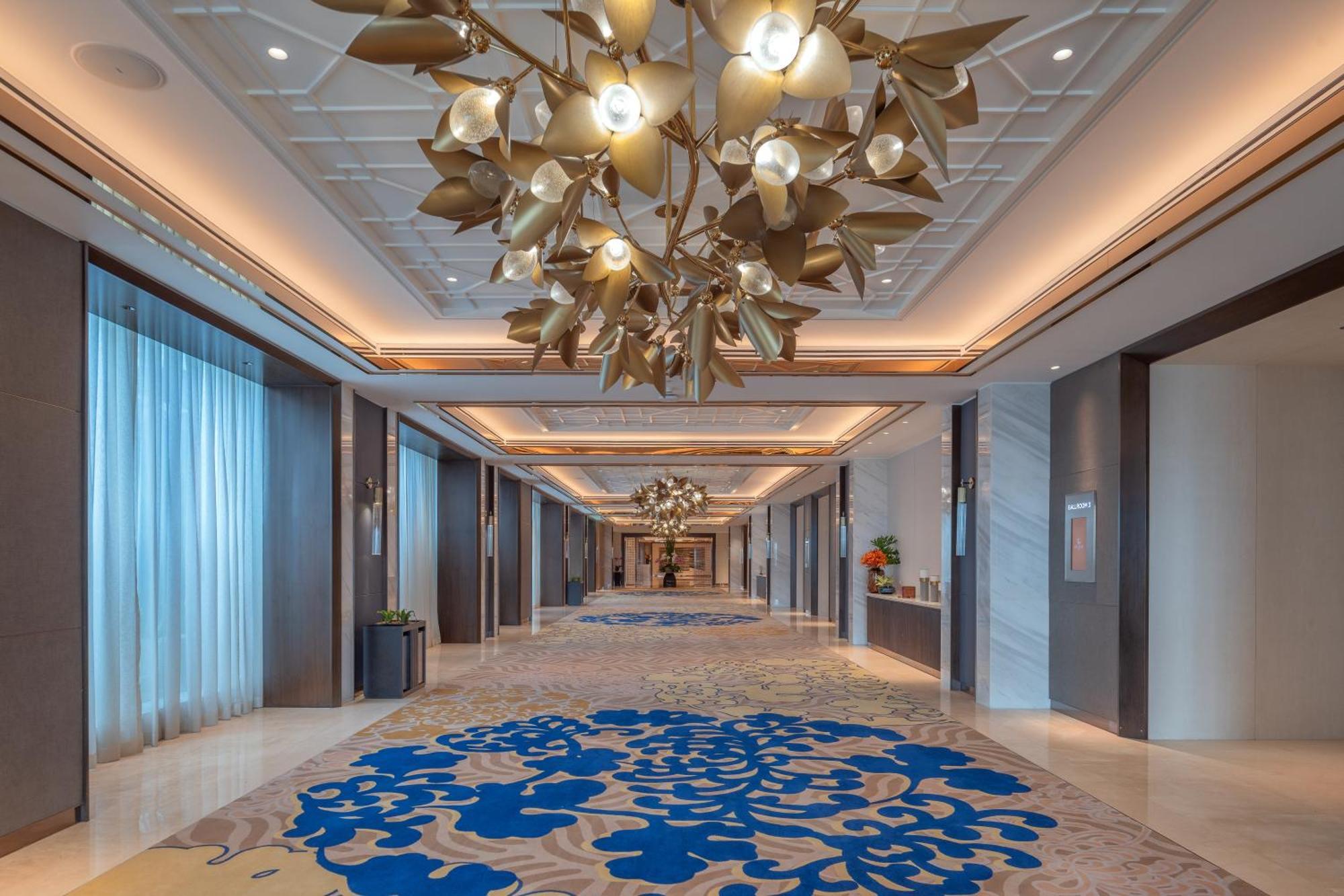 Solaire Resort North Кесон-Сити Экстерьер фото